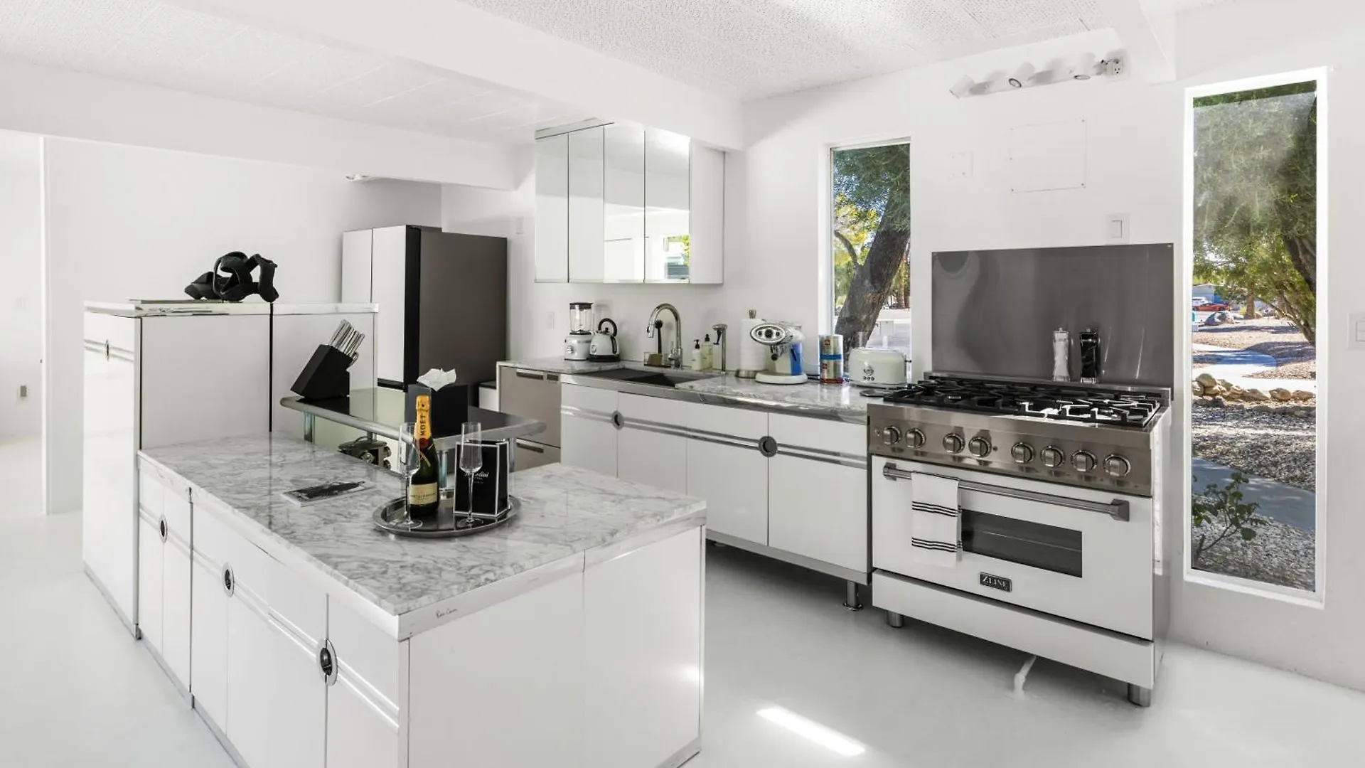 Former Steve Mcqueen'S Home Palm Springs Villa