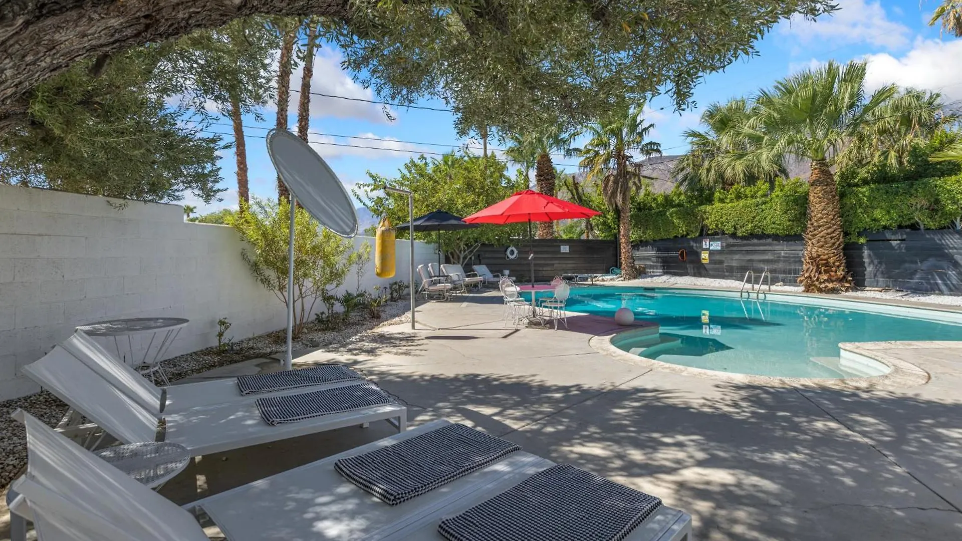 Former Steve Mcqueen'S Home Palm Springs Villa